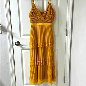 XS Lulus Dress Mustard 🧡